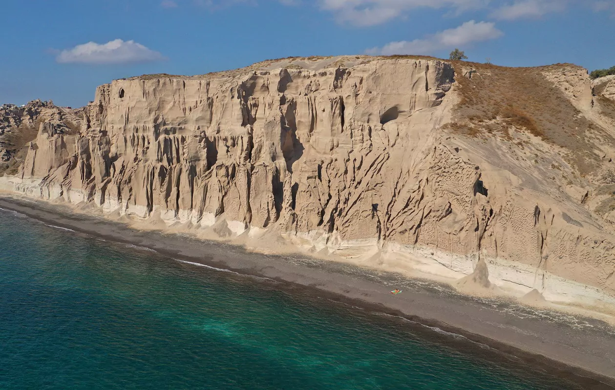 Vlychada beach 
